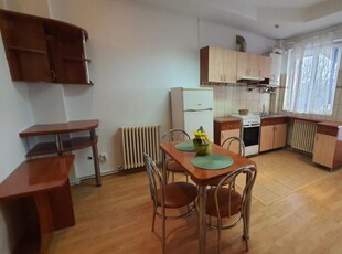 Apartament 2 camere, 50 mp utili, imobil tip vila, zona Stadionului CFR