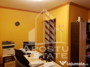 Apartament 2 camere ideal pentru investitie situat in Pia...