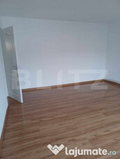 Apartament 3 camere, 70 mp, etaj 3, zona centrala