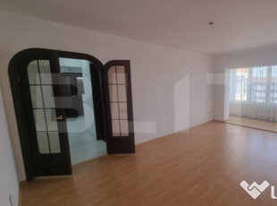 Apartament 3 camere decomandat, Ultracentral, zona Luceafaru