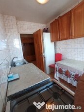 Apartament 3 camere semideomandat - Alexandru Obregia