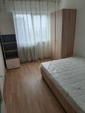 Apartament 4 camere, Primaverii/scoala 12, et.2, 80 mp, 300 euro neg