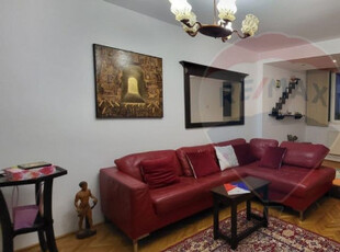 Apartament 4 camere zona Sala Polivalenta cu vedere spre ...