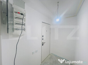 Apartament cu 3 camere, 53 mp, zona Scoala Gimnaziala Theodo