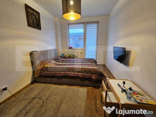 Apartament cu 3 camere, 64 mp, parcare, la 2 minute de Vivo