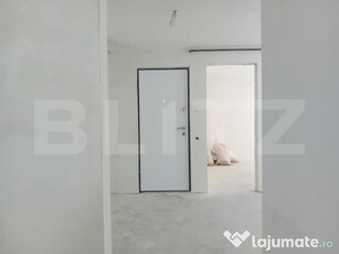 Apartament de 3 camere recent renovat cu încălzire în par