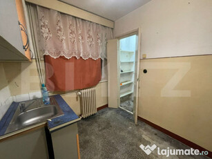 Apartament de vanzare, 2 camere, 48 mp, zona Cantemir