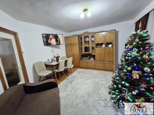 Apartament doua camere decomandat de vanzare in Aiud