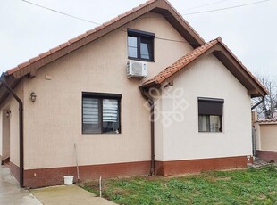 Casa 4 camere, 414mp teren, zona stadion municipal Oradea