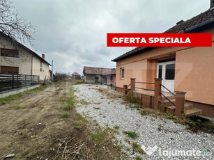 Casa cu 4 camere, 1 bucătărie, 1baie, pivniță, living 20