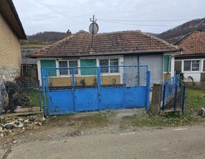 Casa de vacanta cu 3 camere + teren suprafata 1518 mp, Sat Cimp, Bihor