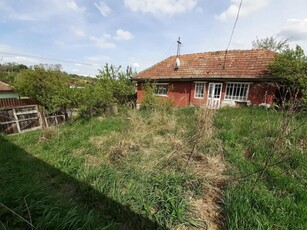 Casa demolabila, teren 1760 mp, utilitati, sat Visea, comuna Jucu