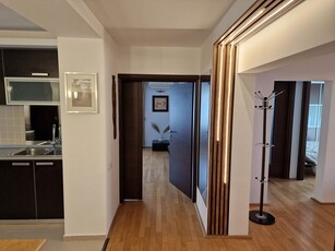 Inchiriere apartament 4 camere Decebal, Centru Civic, Proprietar ofer spre inchiriere