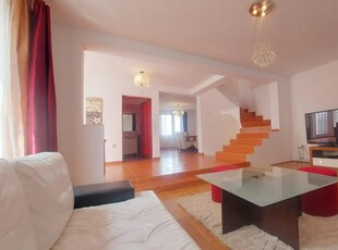 Inchiriere casa/vila cu curte, 200 mp., mobilata, 1300 Eur