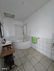 Apartament 3 camere în zona CAMPULUI