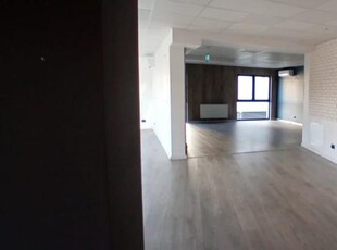 Spatiu comercial, 370 mp, 5 locuri de parcare, Zorilor, 5000 Eur/luna