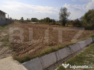 Teren intravilan 2670 mp, zona Lelesti