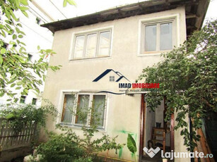 Ultracentral!! casa C1 C2 C3 - 44 mp in Targoviste - zona