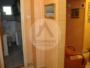 Vand apartament 3 camere Hipodrom