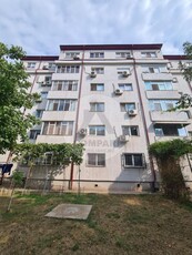 Vand apartament 3 camere Scolilor