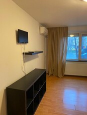 Metrou Aparatorii Patriei - Berceni / Apartament 3 Camere Decomandat