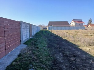 Teren Stefanesti de Jos, strada Resita teren 300 mp cu deschi