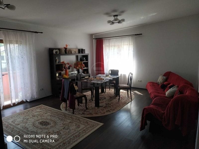 Apartament de vanzare 3 camere, APCJ242559FLO