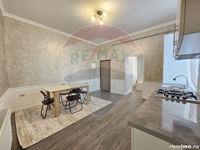 Apartament renovat 2023