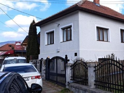 Vila de vanzare 6 camere