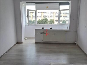 Apartament 2 camere Tei Apartament decomandat in bloc stradal Sectia 7 Pol