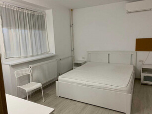 Apartament 3 Camere Bloc Reabilitat Calea Grivitei