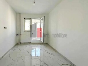 Apartament 4 camere Colentina De vanzare apartament 4 camere zona Colentina