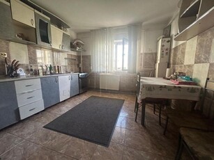 Apartament cu 2 camere decomandat