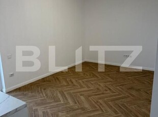 Apartament de vanzare, cu 3 camere, 70 mp, zona Dambul-Rotund