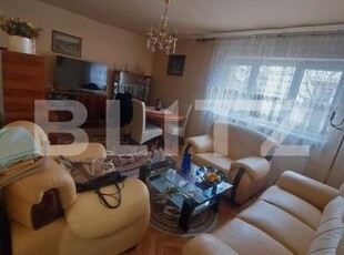 Apartament de vanzare, cu 4 camere, 78 mp, decomandate, zona Marasti