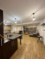 Apartament de vanzare de 4 camere Pipera