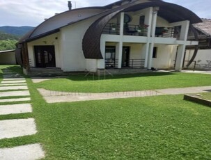 Casa de Vanzare Harja Com Oituz Bacau