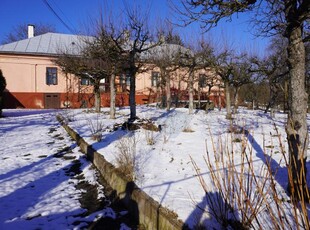 Casa de vanzare in centrul satului Desesti, Maramures