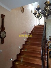 Casa , P+1+teren, 700 mp,zona Calea Nationala ,pret 320000 Euro Negociabil