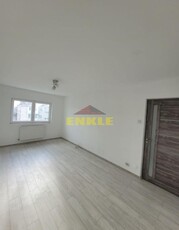 De vanzare apartament cu 2 camere decomandat, zona Bucovina