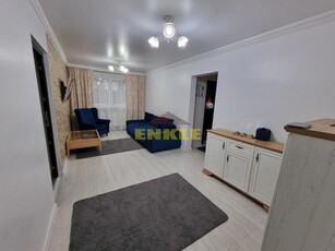 De vanzare apartament cu 3 camere, zona Primaverii