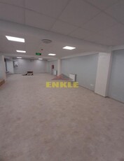 Spatiu comercial de vanzare zona centrala , pret 160.000 euro+ Tva !