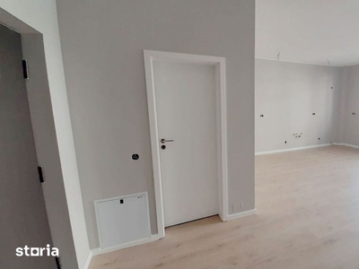 Apartament 2 camere , etaj 1/3, bloc nou cu lift, zona Vivo