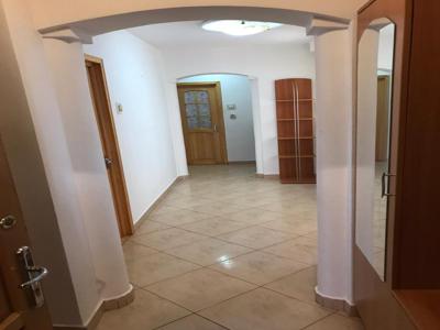 Apartament 3 camere Bulevard