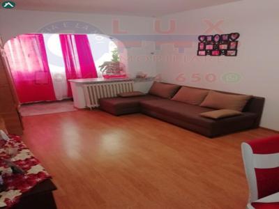 ID 3471 Apartament 3 camere * Str Alunisului