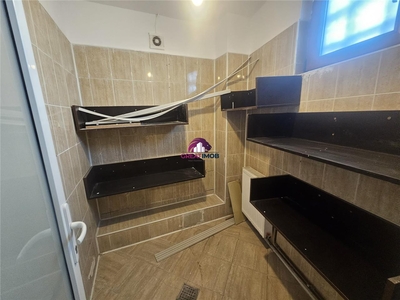 Apartament 3 camere de inchiriat OBOR - Bucuresti