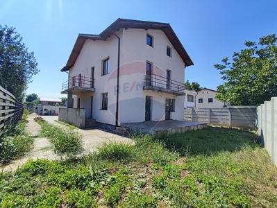 Casavila 4 camere vanzare in Bucuresti Ilfov, Dragomiresti-Vale
