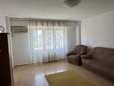 Decebal - Piata Muncii 3 camere mobilate 2 bai 600 Euro