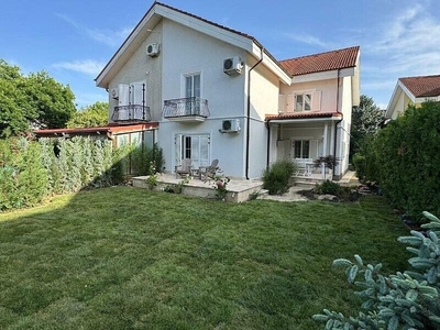 Furnished villa, residential complex, Iancu Nicolae