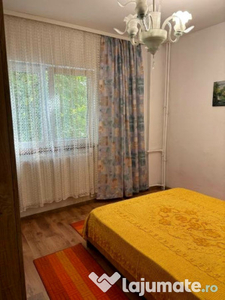 Apartament 2 camere - Bvd. Tineretului - vizavi de parc